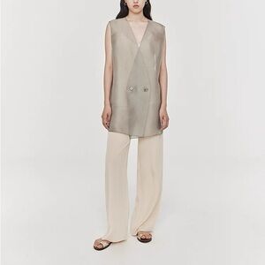 CHICJOC Sheer Structured European 100% Silk Vest – Size 36